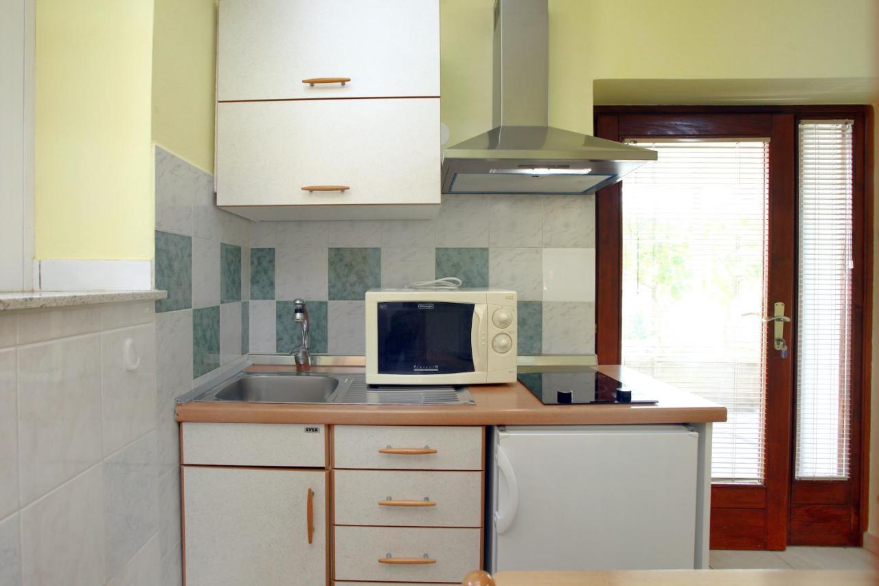 Dino Studio And Room Apartments Порторож Экстерьер фото